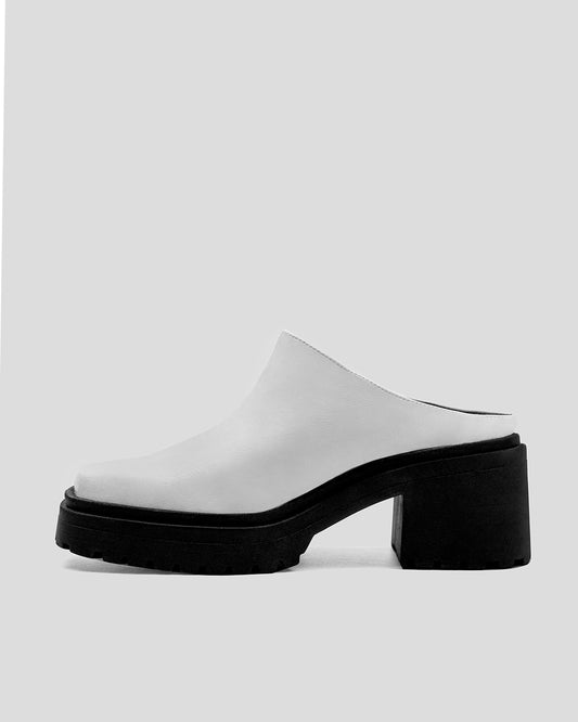 Squared Mule White made of Grape Leather